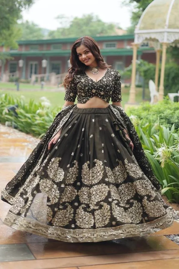women's elegant pink floral printed lehenga choli with sequin embellished blouse, mirror work dupatta and flowing flared skirt – perfect for weddings, parties, festive & traditional occasions